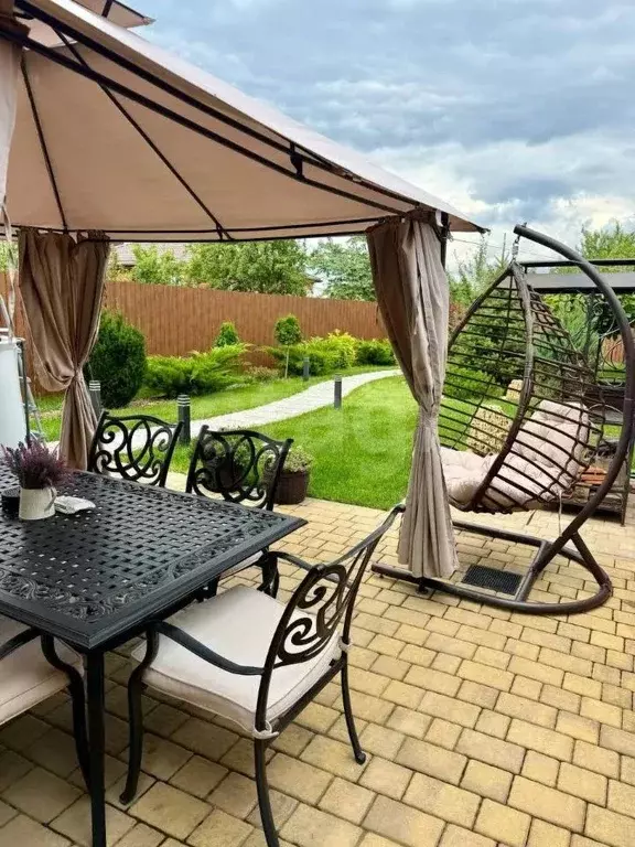 Дом в Ростовская область, Батайск Октябрьская ул. (151 м) - Фото 1