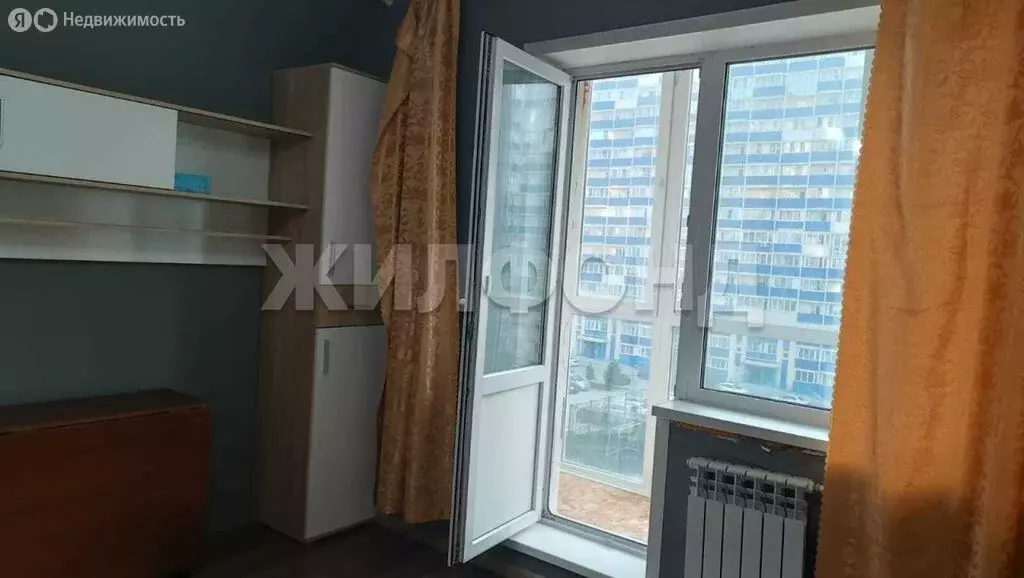 Квартира-студия: Новосибирск, улица Одоевского, 1/8 (18 м) - Фото 0
