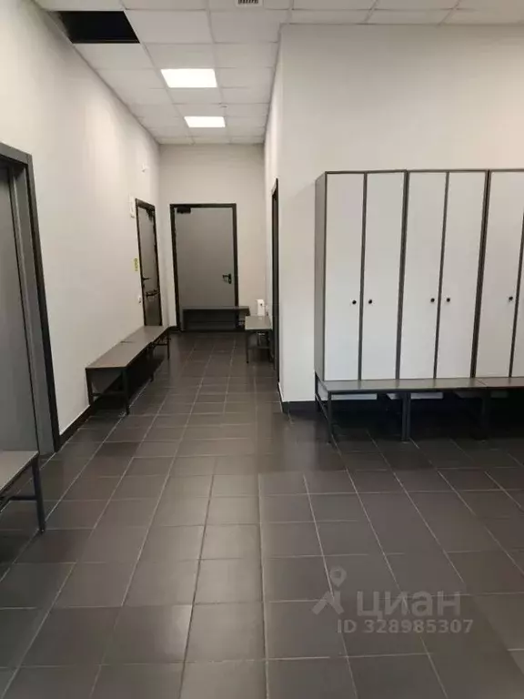 Помещение свободного назначения в Татарстан, Нижнекамск просп. ... - Фото 1