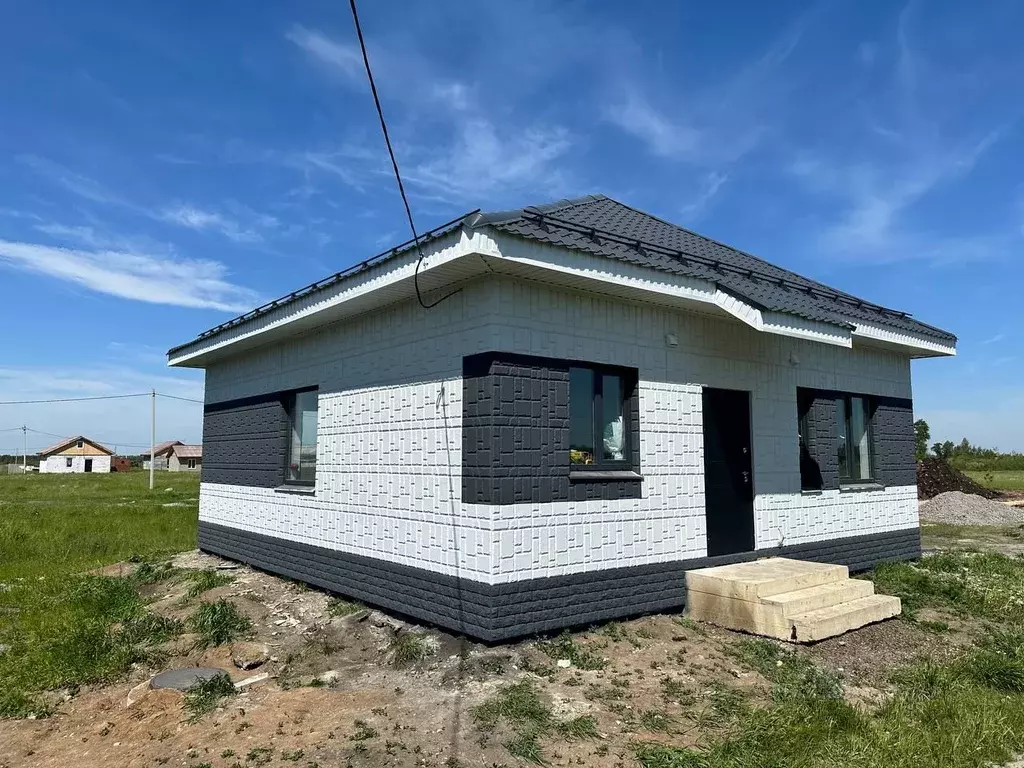 Дом в Челябинская область, Красноармейский муниципальный округ, пос. ... - Фото 1