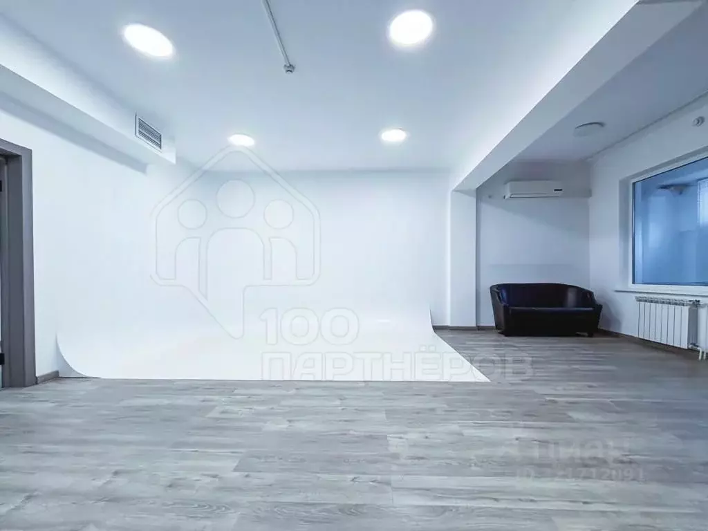 Помещение свободного назначения в Иркутская область, Иркутск ул. ... - Фото 1