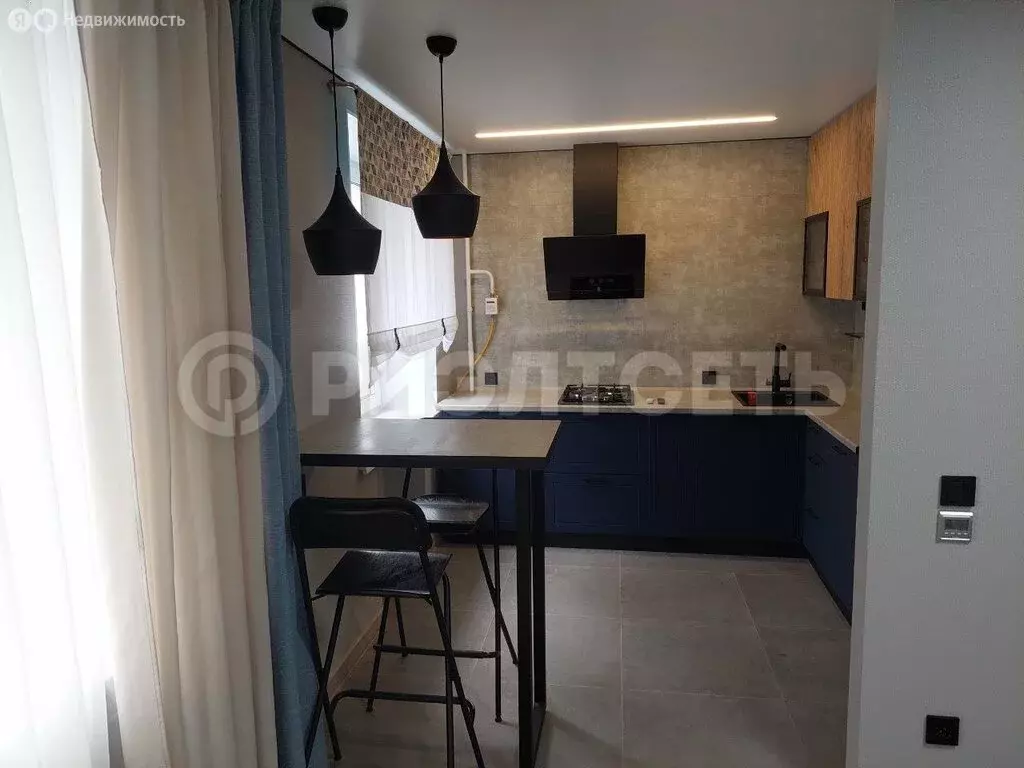 2-комнатная квартира: Мурманск, улица Магомета Гаджиева, 7 (44 м) - Фото 1