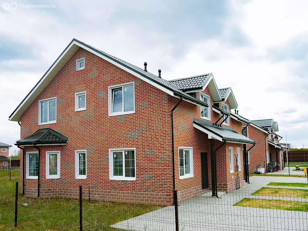 Дом в Агалатовское сельское поселение (124 м) - Фото 1