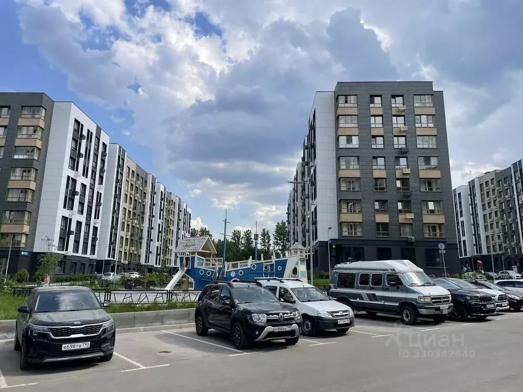 3-к кв. Московская область, Химки ул. Генерала Дьяконова, 2 (76.4 м) - Фото 2