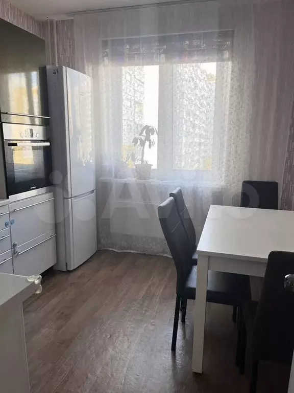 2-к. квартира, 58 м, 7/15 эт. - Фото 0