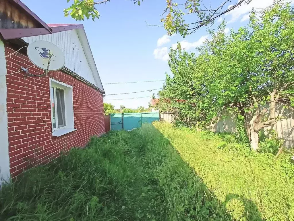 Дом в Саратовская область, Красноармейск муниципальное образование, с. ... - Фото 1