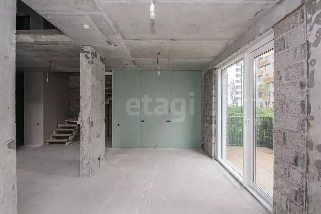 3-к кв. Тюменская область, Тюмень ул. Газовиков, 36 (142.5 м) - Фото 1