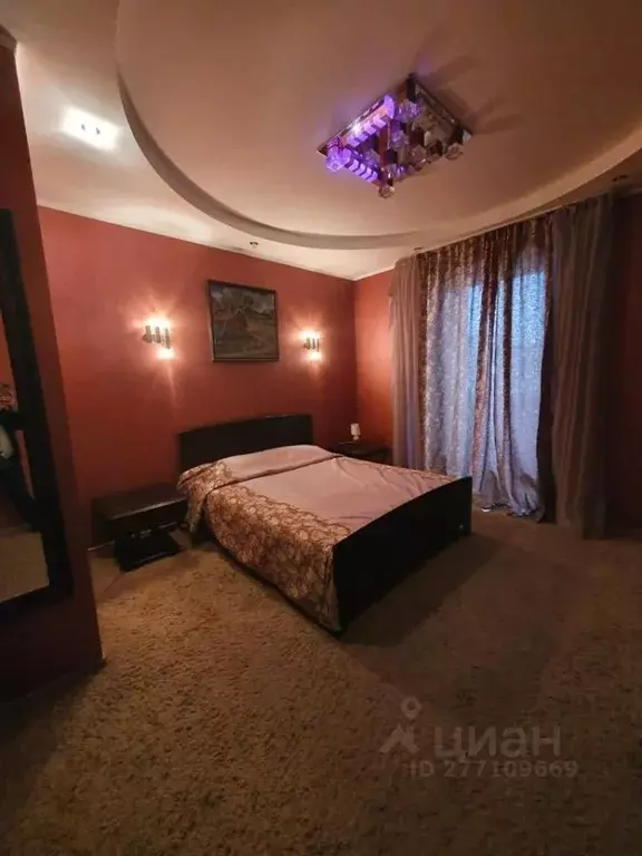 3-к кв. Саратовская область, Саратов Северная ул., 8 (110.0 м) - Фото 0