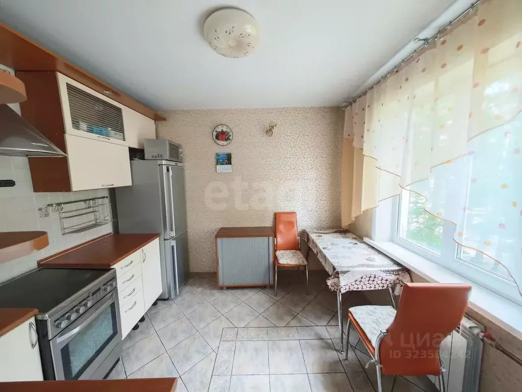 4-к кв. Кемеровская область, Кемерово Октябрьский просп., 66 (74.0 м) - Фото 0