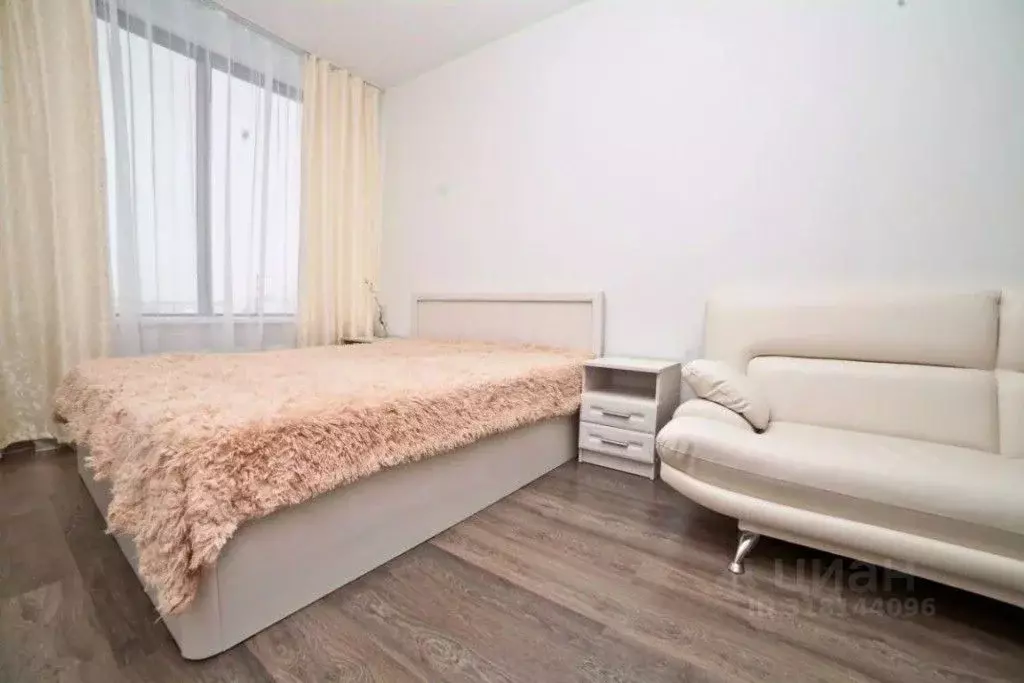 1-к кв. Свердловская область, Екатеринбург ул. Малышева, 42 (24.0 м) - Фото 0