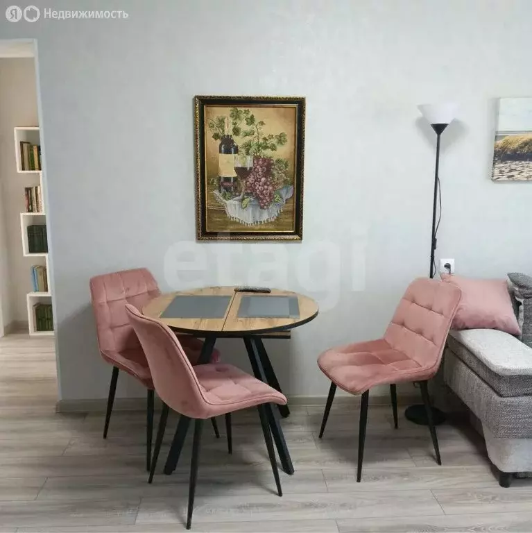 3-комнатная квартира: Калининград, Советский проспект, 36Б (55 м) - Фото 0