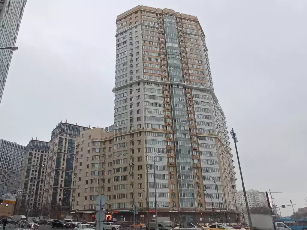 Гараж в Москва Ярцевская ул., 32 (30 м) - Фото 1