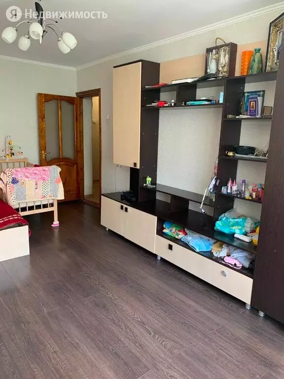 3-комнатная квартира: Евпатория, улица 9 Мая, 39б (75 м) - Фото 1