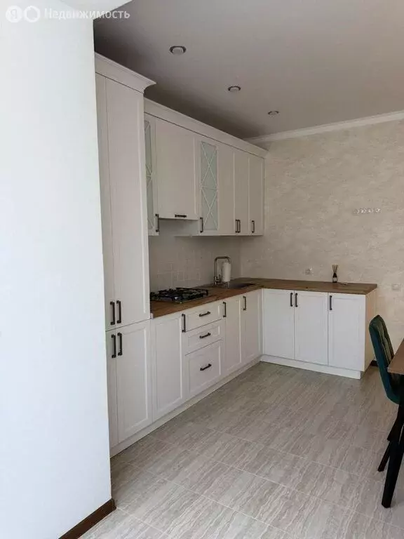 3-комнатная квартира: Дигора, улица Солтана Бердиева, 10 (65 м) - Фото 1
