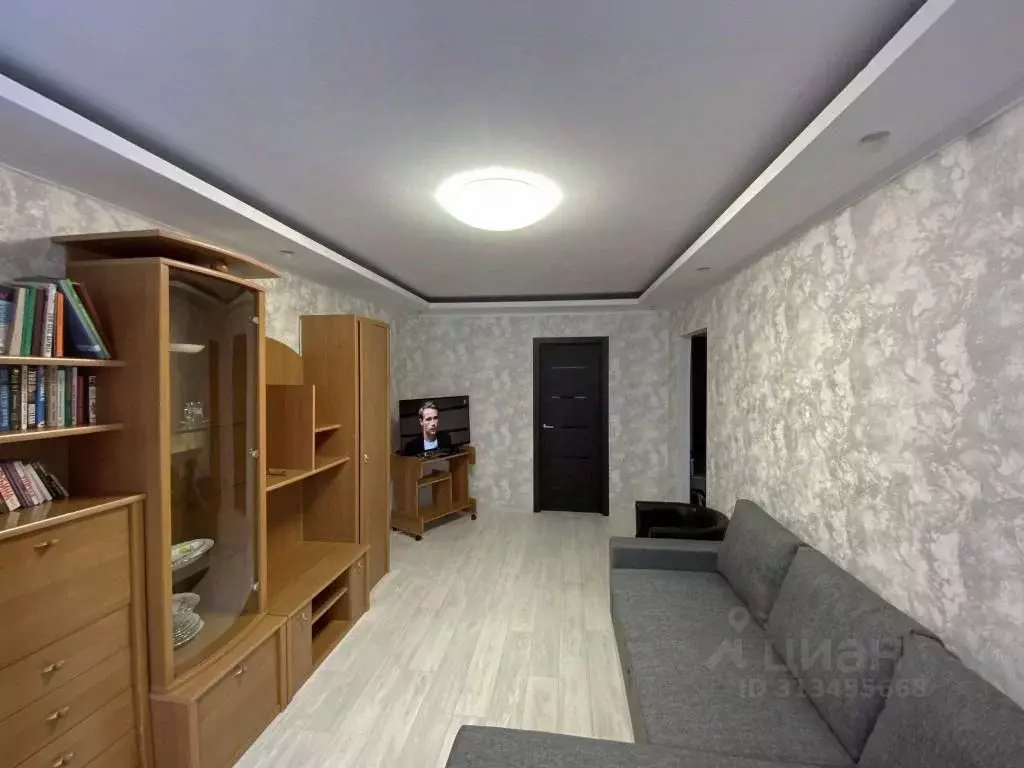 2-к кв. Ханты-Мансийский АО, Сургут ул. Республики, 82 (44.0 м) - Фото 0