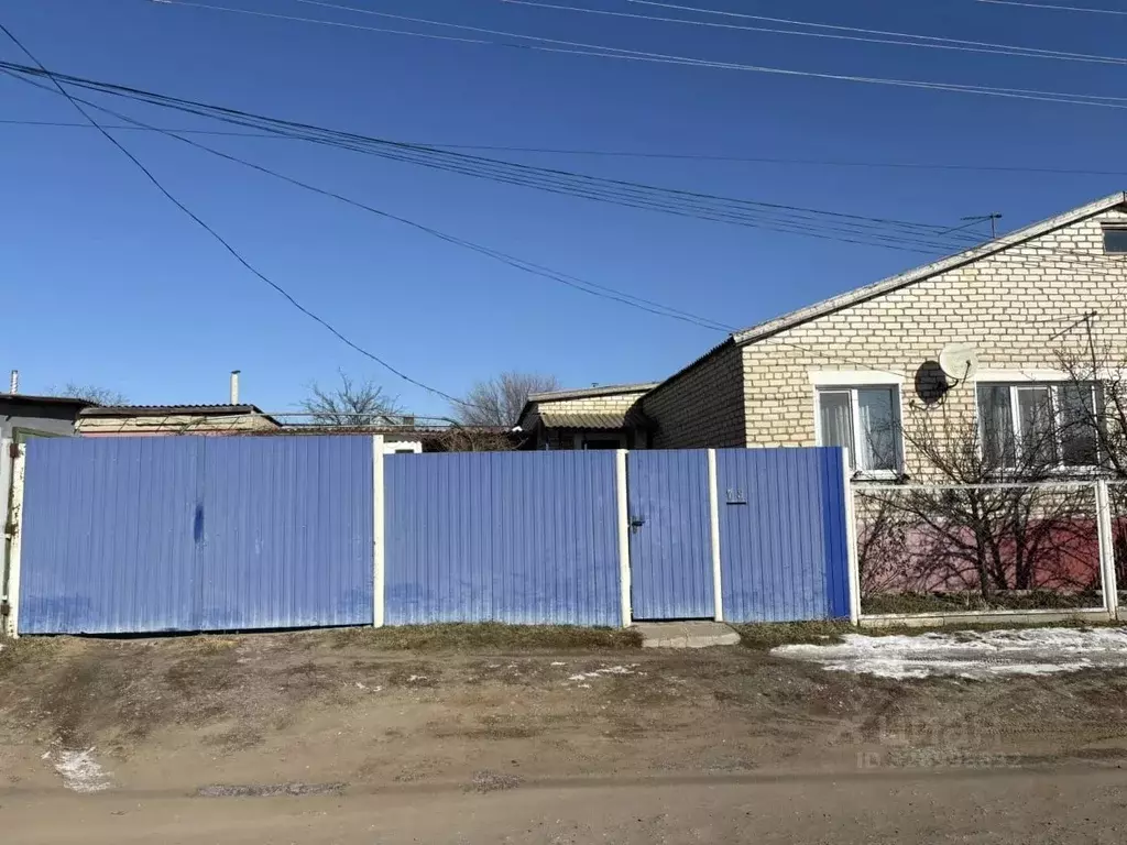 Дом в Калмыкия, Элиста ул. Автомобилистов, 73 (84 м) - Фото 1