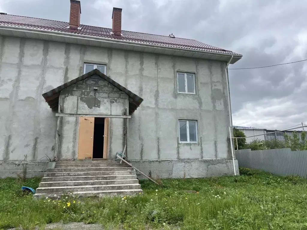 Коттедж в Свердловская область, Екатеринбург ул. Тружеников, 18 (367 ... - Фото 0