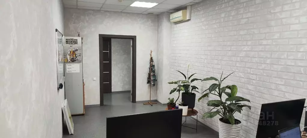 Офис в Тюменская область, Тюмень ул. Дзержинского, 15 (23 м) - Фото 1