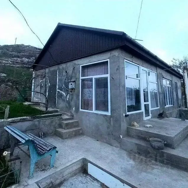 Дом в Крым, Бахчисарайский район, Плодовское с/пос, с. Дорожное ул. ... - Фото 1