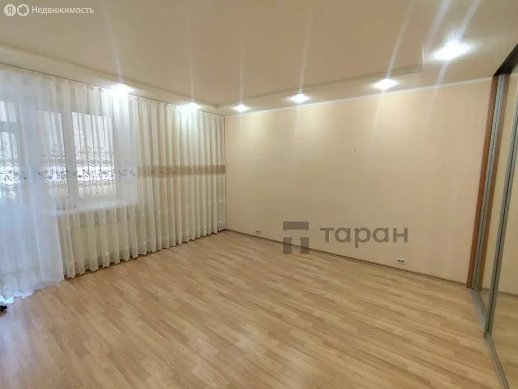 2-комнатная квартира: Южноуральск, улица Советской Армии, 25 (70 м) - Фото 1