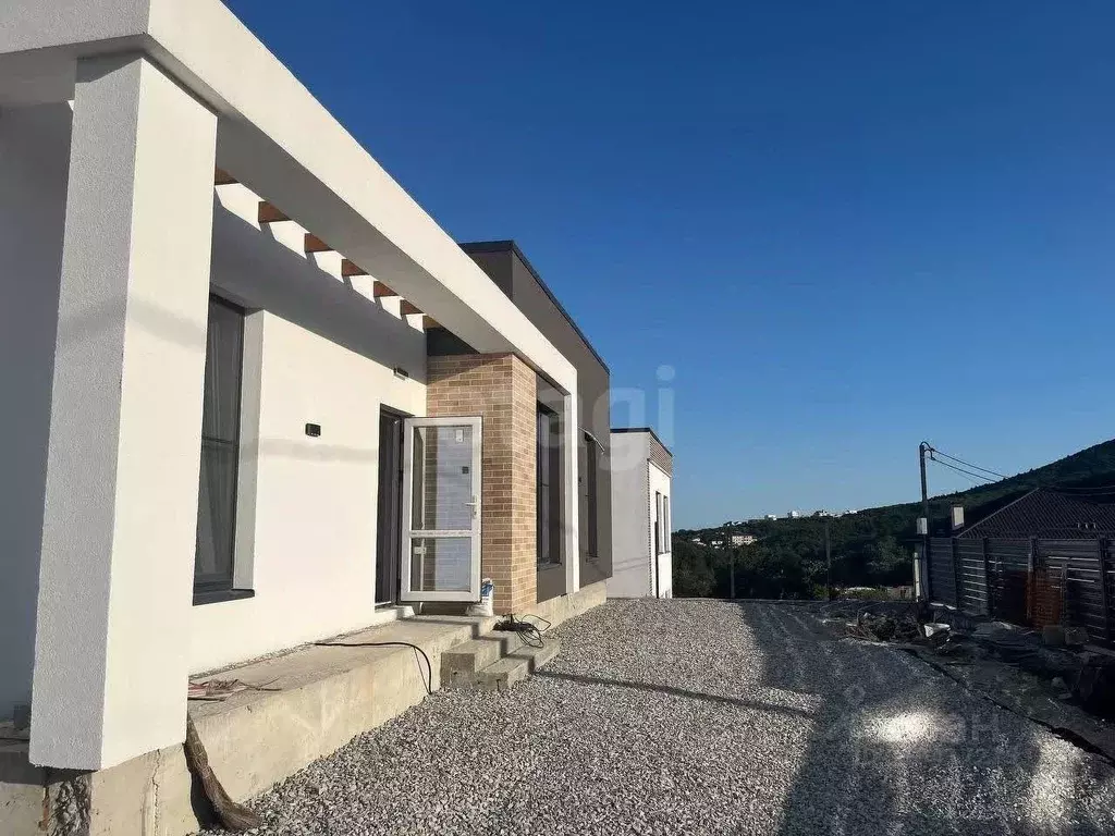 Дом в Краснодарский край, Новороссийск городской округ, с. Мысхако ул. ... - Фото 1