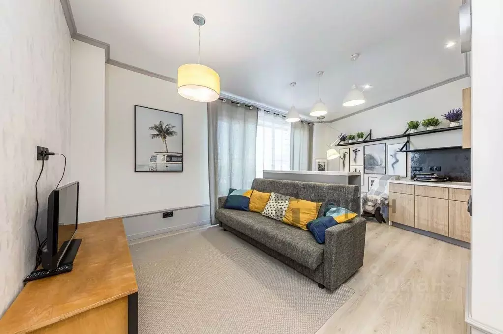 Студия Челябинская область, Челябинск Лесопарковая ул., 8 (45.3 м) - Фото 1