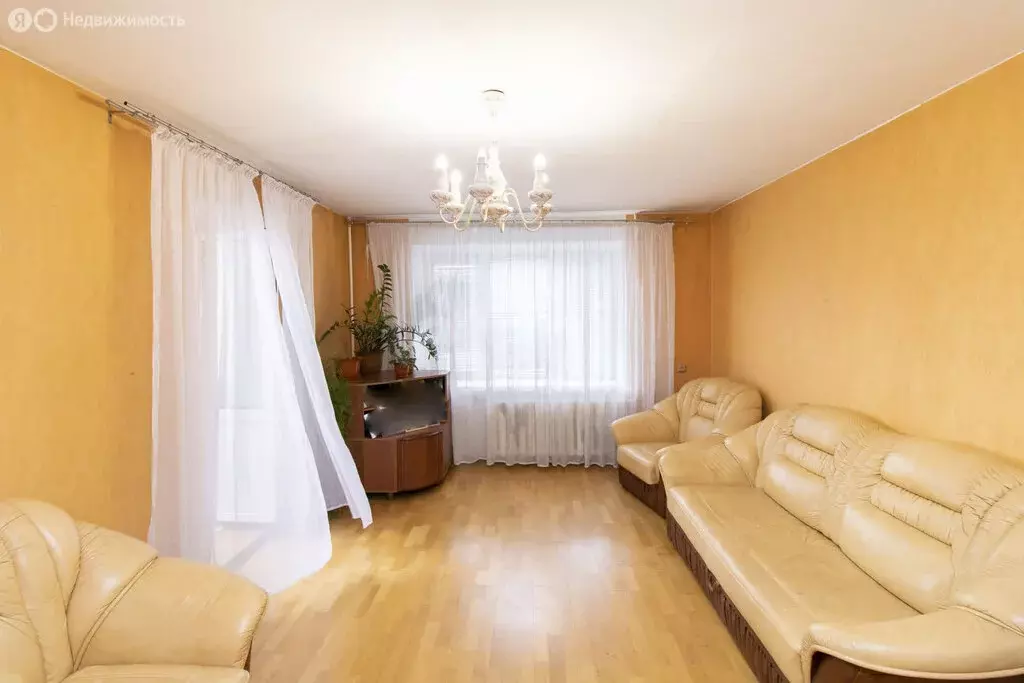 3-комнатная квартира: Тюмень, Ялуторовская улица, 16 (59.7 м) - Фото 1