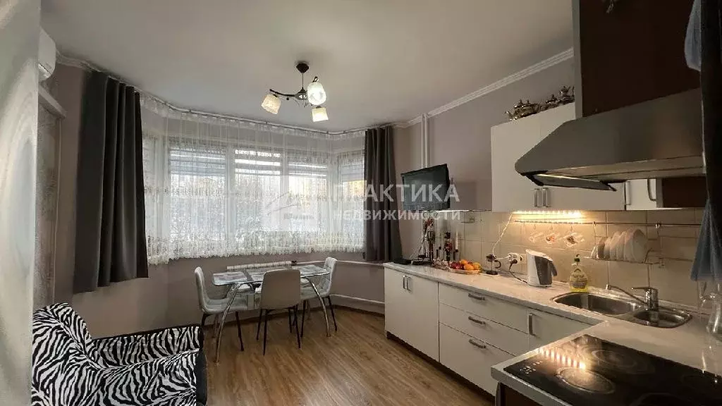 Продается 2-комнатная квартира - Фото 1