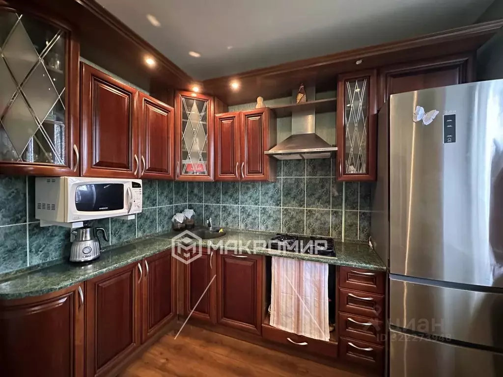 3-к кв. Брянская область, Брянск ул. Чапаева, 8 (76.3 м) - Фото 2