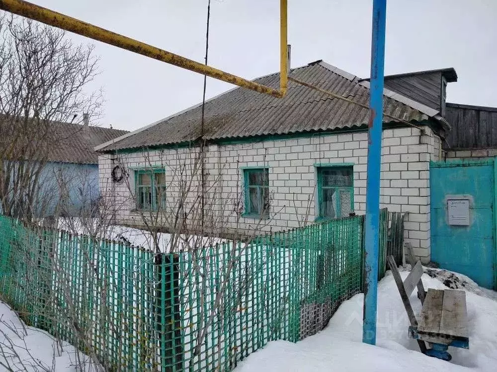 Дом в Белгородская область, Старооскольский городской округ, с. ... - Фото 1