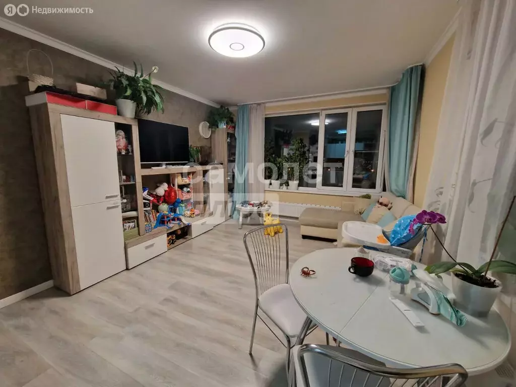 2-комнатная квартира: Красногорск, улица Липовой Рощи, 1к1 (42.8 м) - Фото 0