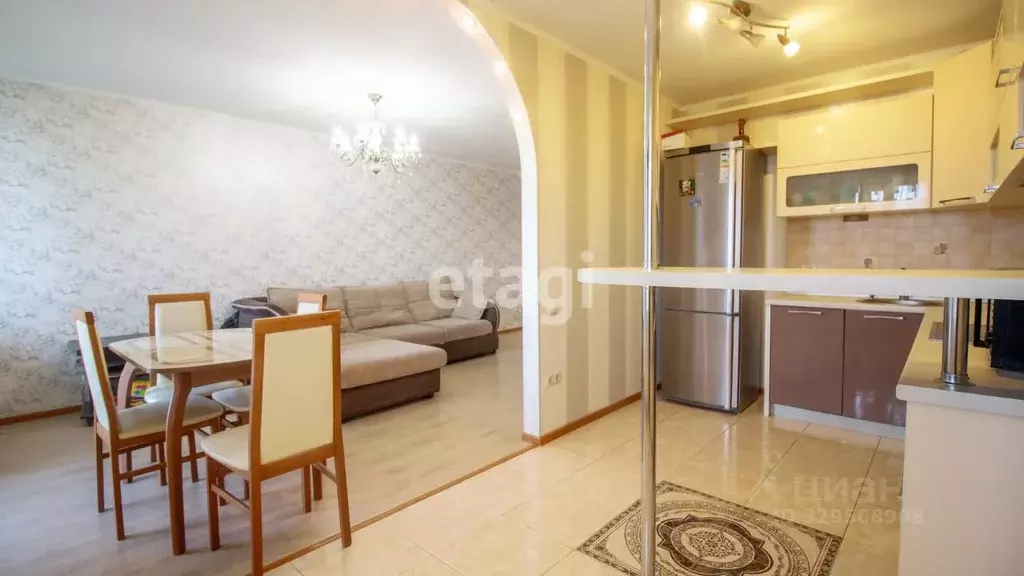 3-к кв. Томская область, Томск ул. Ивана Черных, 66 (83.0 м) - Фото 1