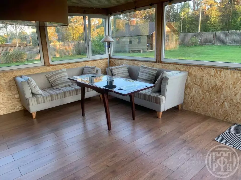 Дом в Ленинградская область, Лодейнопольский район, Доможировское ... - Фото 1