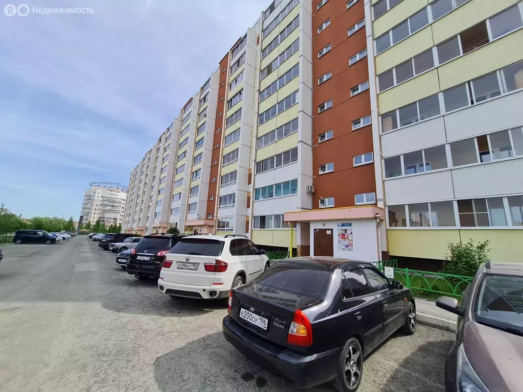 1-комнатная квартира: Каменск-Уральский, Комсомольский бульвар, 31 (33 ... - Фото 1