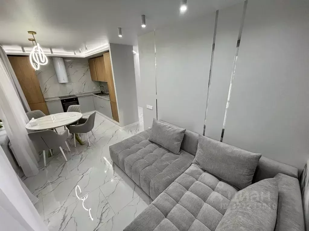 2-к кв. Кировская область, Киров ул. Воровского, 97 (70.0 м) - Фото 2