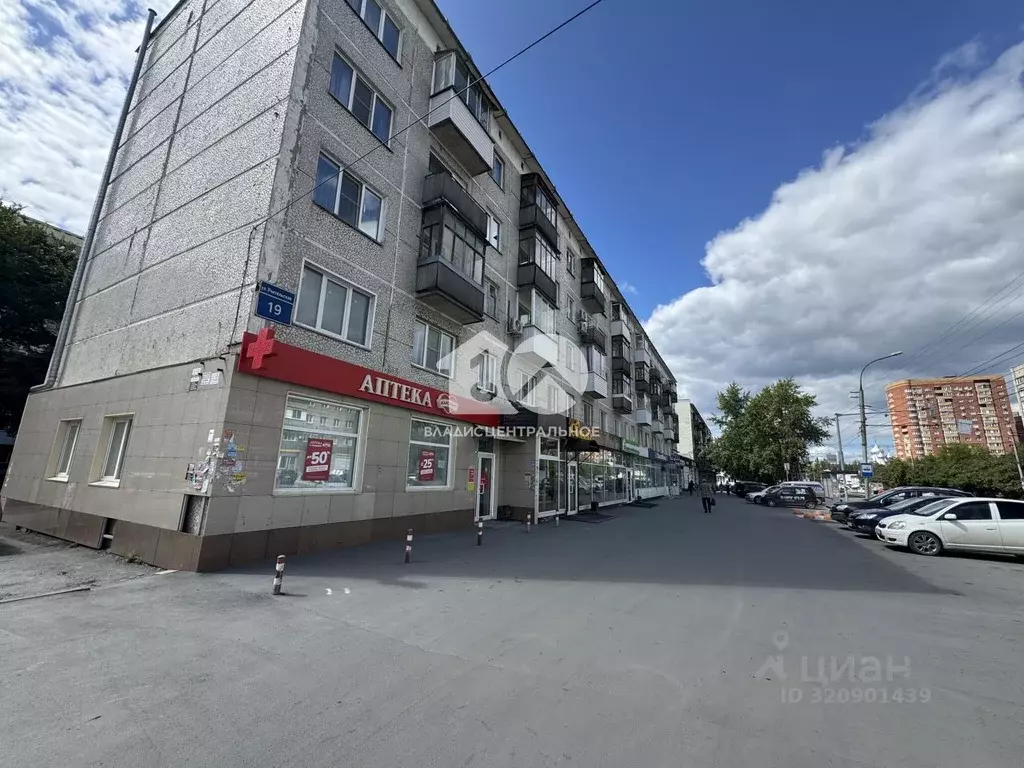 Торговая площадь в Новосибирская область, Новосибирск Учительская ул., ... - Фото 1