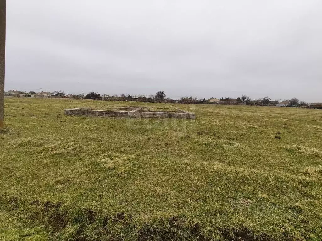 Участок в Крым, Ленинский район, с. Ильичево ул. Виноградная (15.0 ... - Фото 1