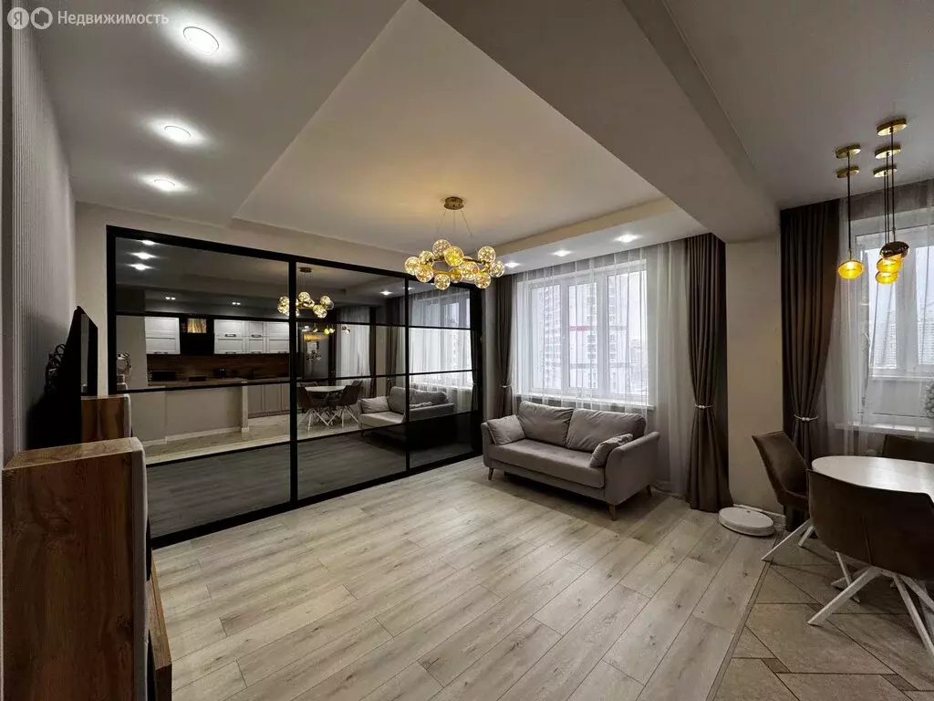 3-комнатная квартира: Пенза, улица Антонова, 76 (80 м) - Фото 1