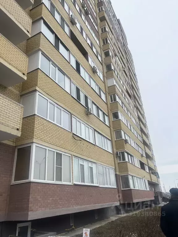 Студия Тюменская область, Тюмень ул. Верхнетарманская, 1 (22.0 м) - Фото 0