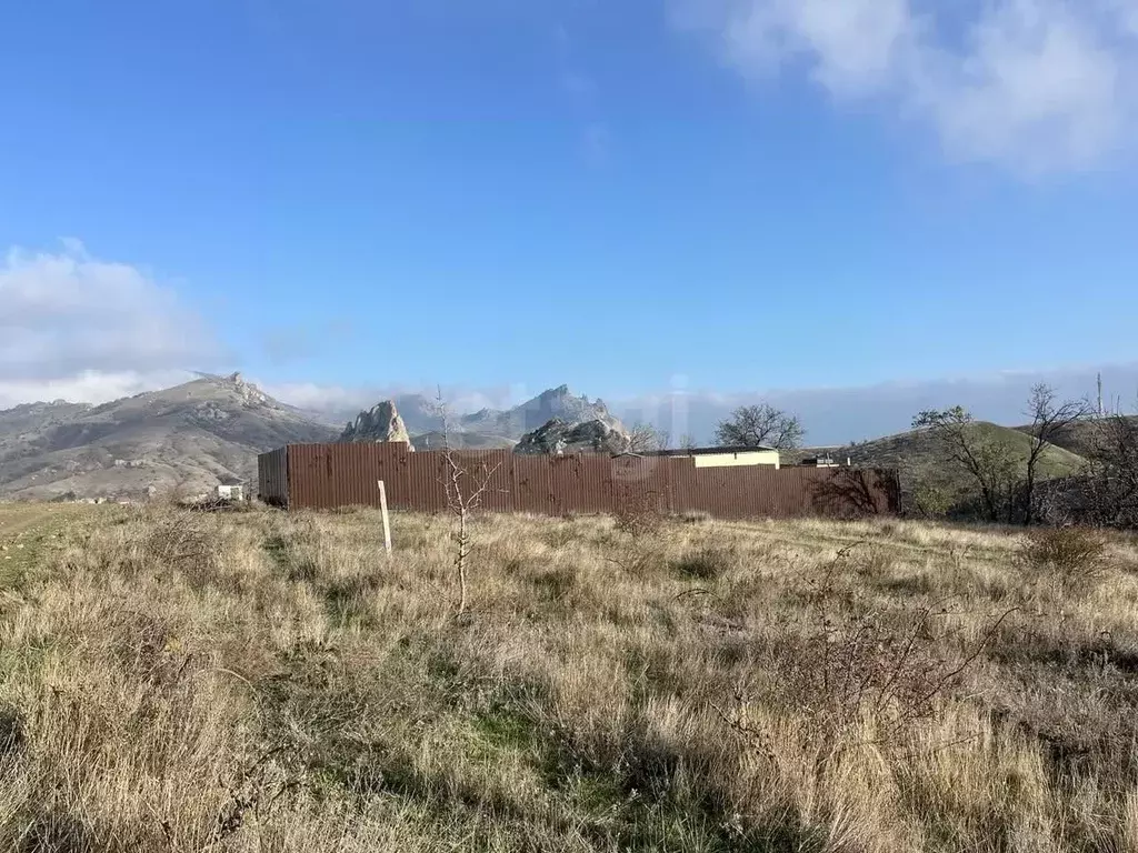 Участок в Крым, Феодосия муниципальный округ, Курортное пгт ул. ... - Фото 1