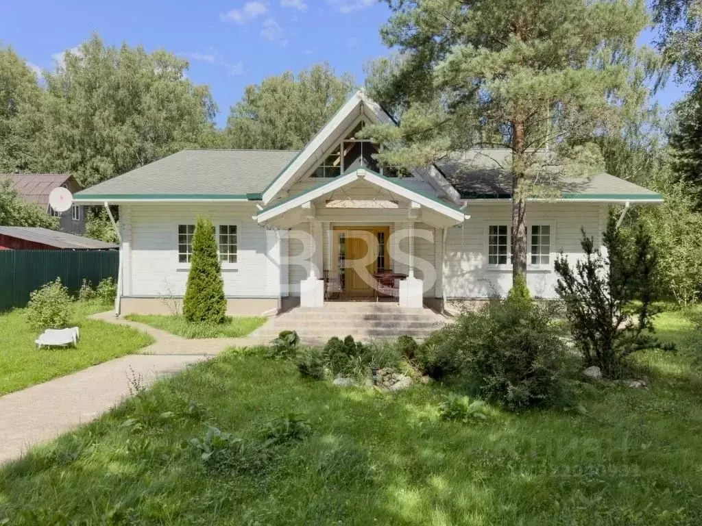 Дом в Ленинградская область, Лужский район, Заклинское с/пос, ... - Фото 1