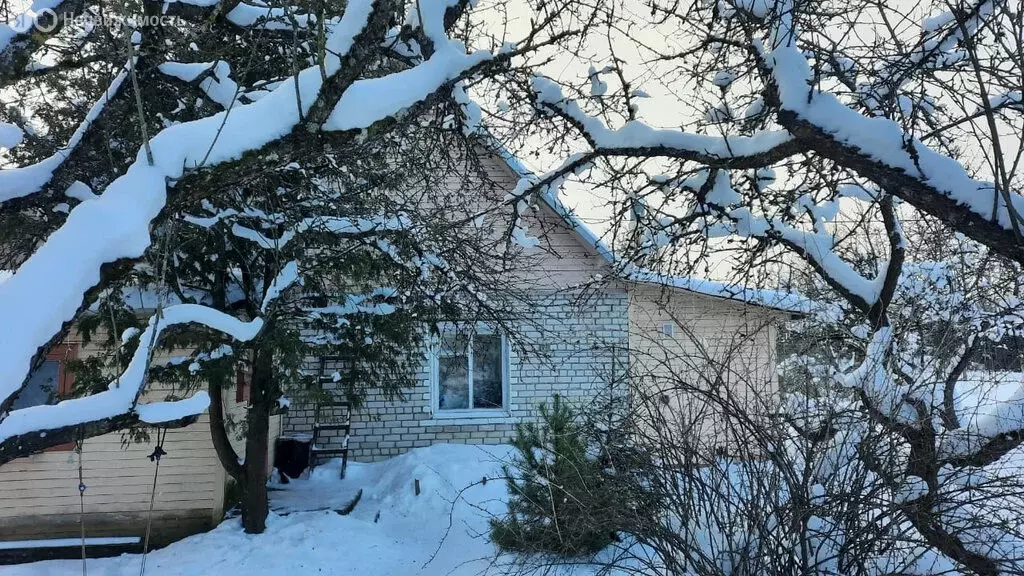 Дом в Псковская область, Печорский муниципальный округ, деревня Лавры ... - Фото 2