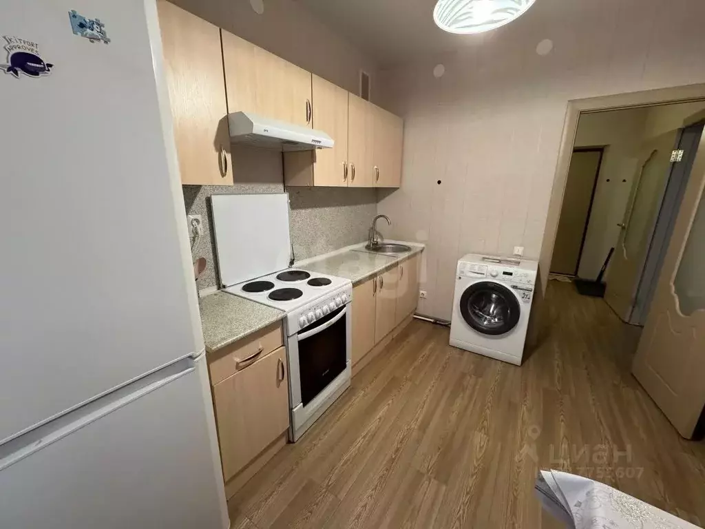 1-к кв. Татарстан, Казань ул. Рауиса Гареева, 92 (35.0 м) - Фото 1