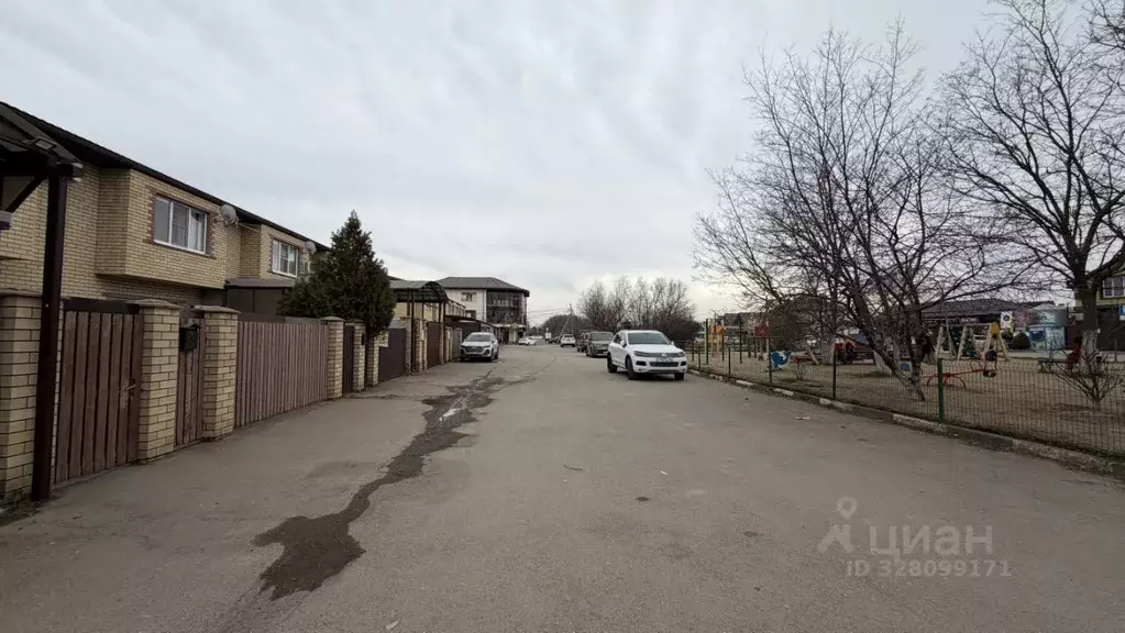 Коттедж в Краснодарский край, Краснодар пос. Российский, ул. Бисерная, ... - Фото 1