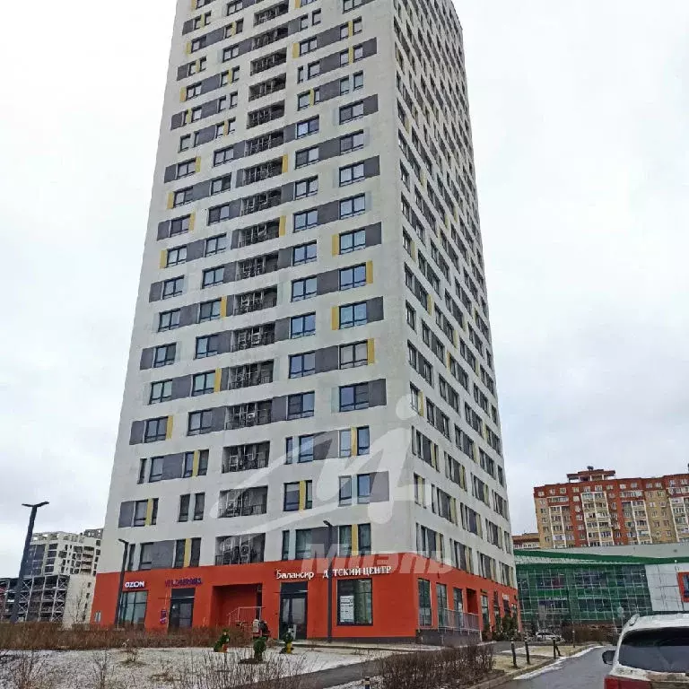 Продается 3-комнатная квартира - Фото 1