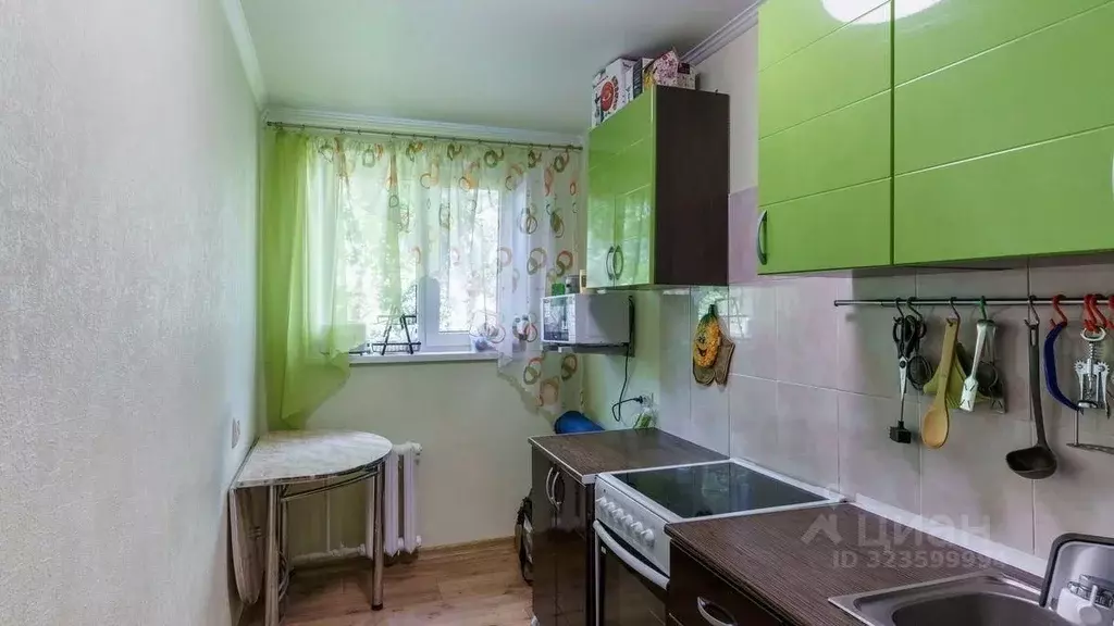 2-к кв. Тюменская область, Тюмень ул. Монтажников, 12 (43.8 м) - Фото 1