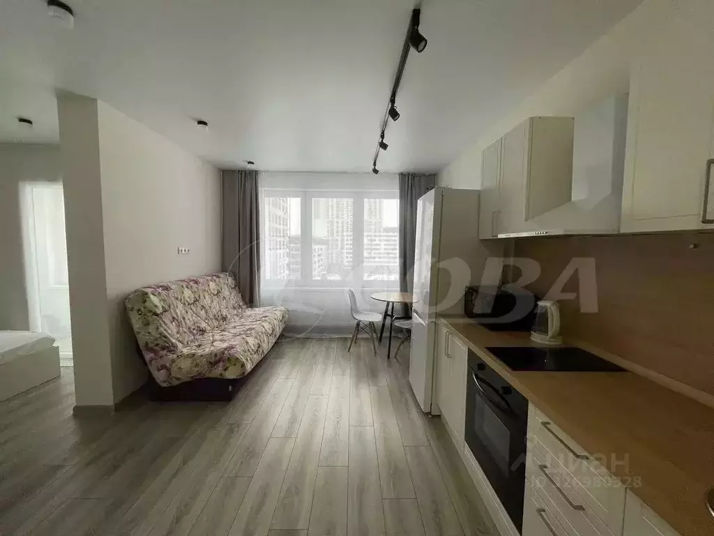 Студия Тюменская область, Тюмень ул. 50 лет Октября, 57Бк2 (36.0 м) - Фото 1