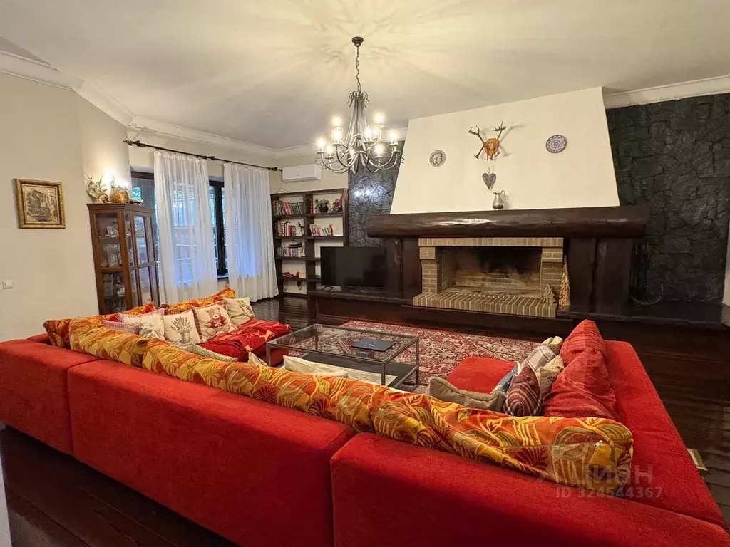 Коттедж в Московская область, Одинцовский городской округ, д. ... - Фото 1