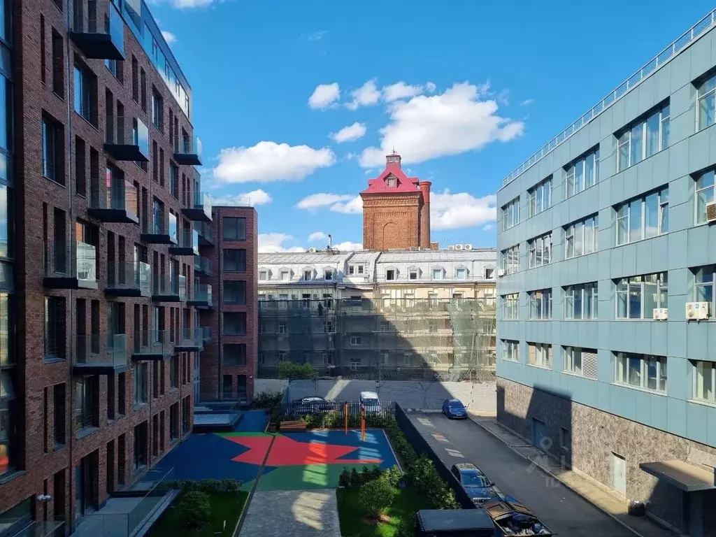2-к кв. Санкт-Петербург ул. Чапаева, 17к2 (70.1 м) - Фото 0