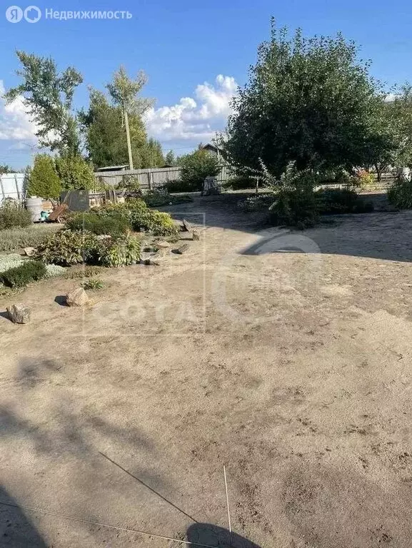 Участок в село Новая Усмань, Славянская улица (7.4 м) - Фото 1